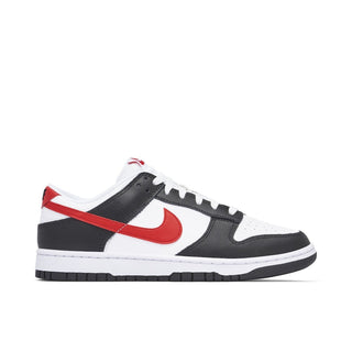 Nike Dunk Low Trainers